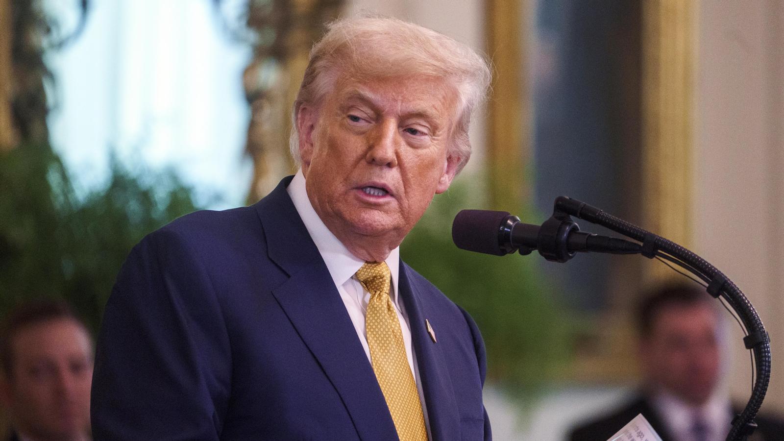 **Trump'tan Hürmüz Boğazı'nda Tam Kontrol İddiası: İran Gerilimi Tırmanıyor**