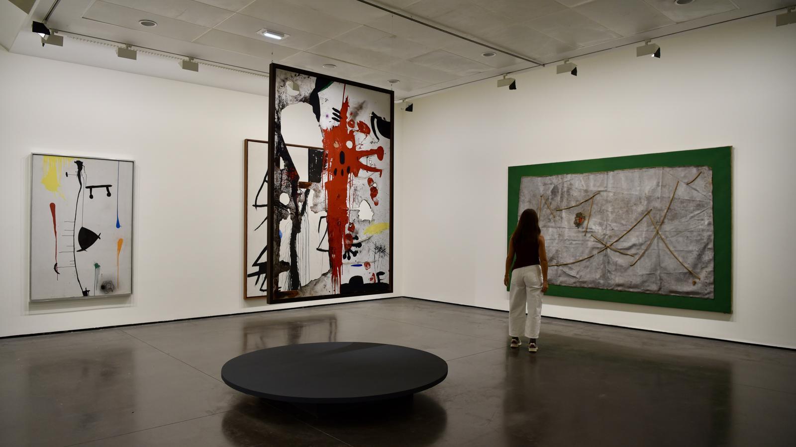 **Sürrealizmin Kalbinde Fırtına: Breton'dan Miró'ya Kamusal Aşağılama**