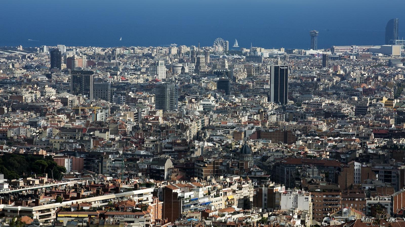 Barselona'nın Putxet Mahallesi'nde 8 Metrelik Obruk Paniği: Dört Bina Boşaltıldı
