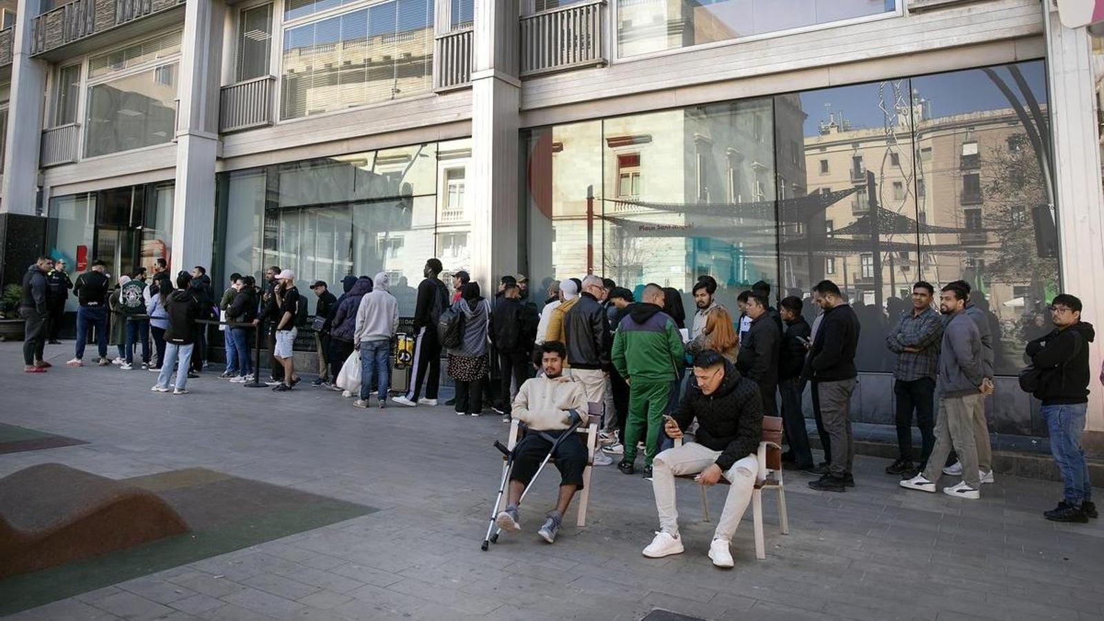 İspanya Yüksek Mahkemesi'nden Göçmen Düzenlemesi Kararı: Avrupa Yolu Kapandı