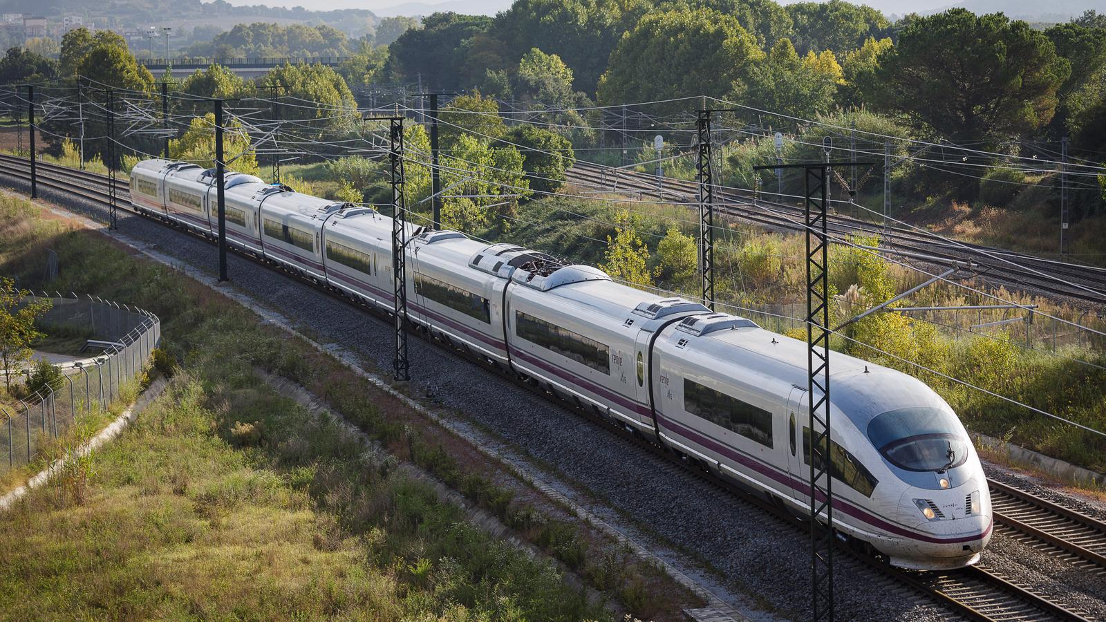 İspanya'da Yüksek Hızlı Tren Bileti Fiyatları Liberalleşmeyle Yarıya İndi