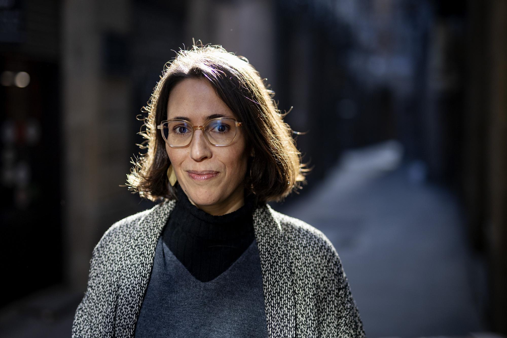 Eva Baltasar'dan Tutkulu ve Yıkıcı Bir Aşk Hikayesi: 'Peixos' Raflarda