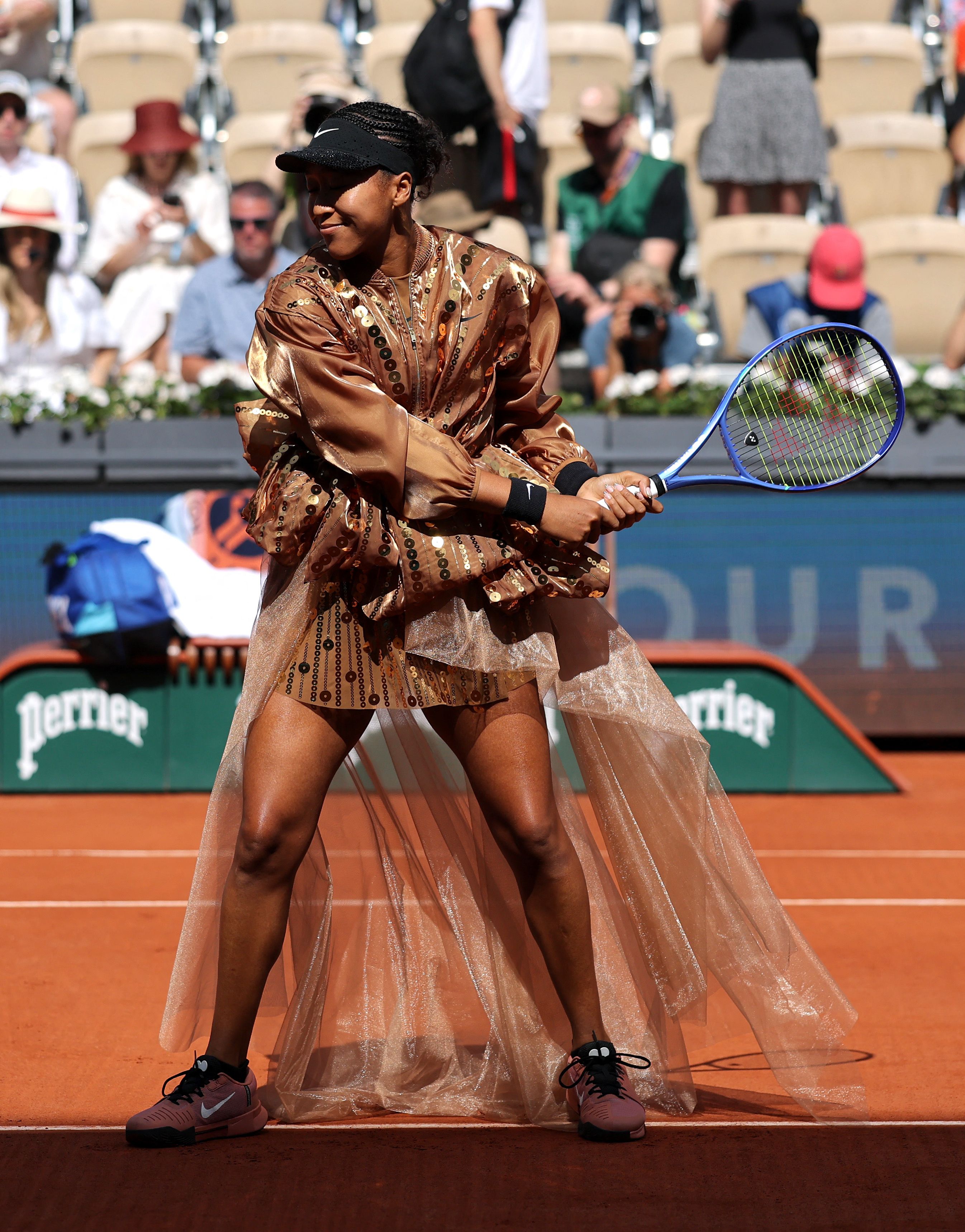 Naomi Osaka ile Roland Garros'ta Moda Rüzgarı: Kortlar Podyuma Dönüşüyor