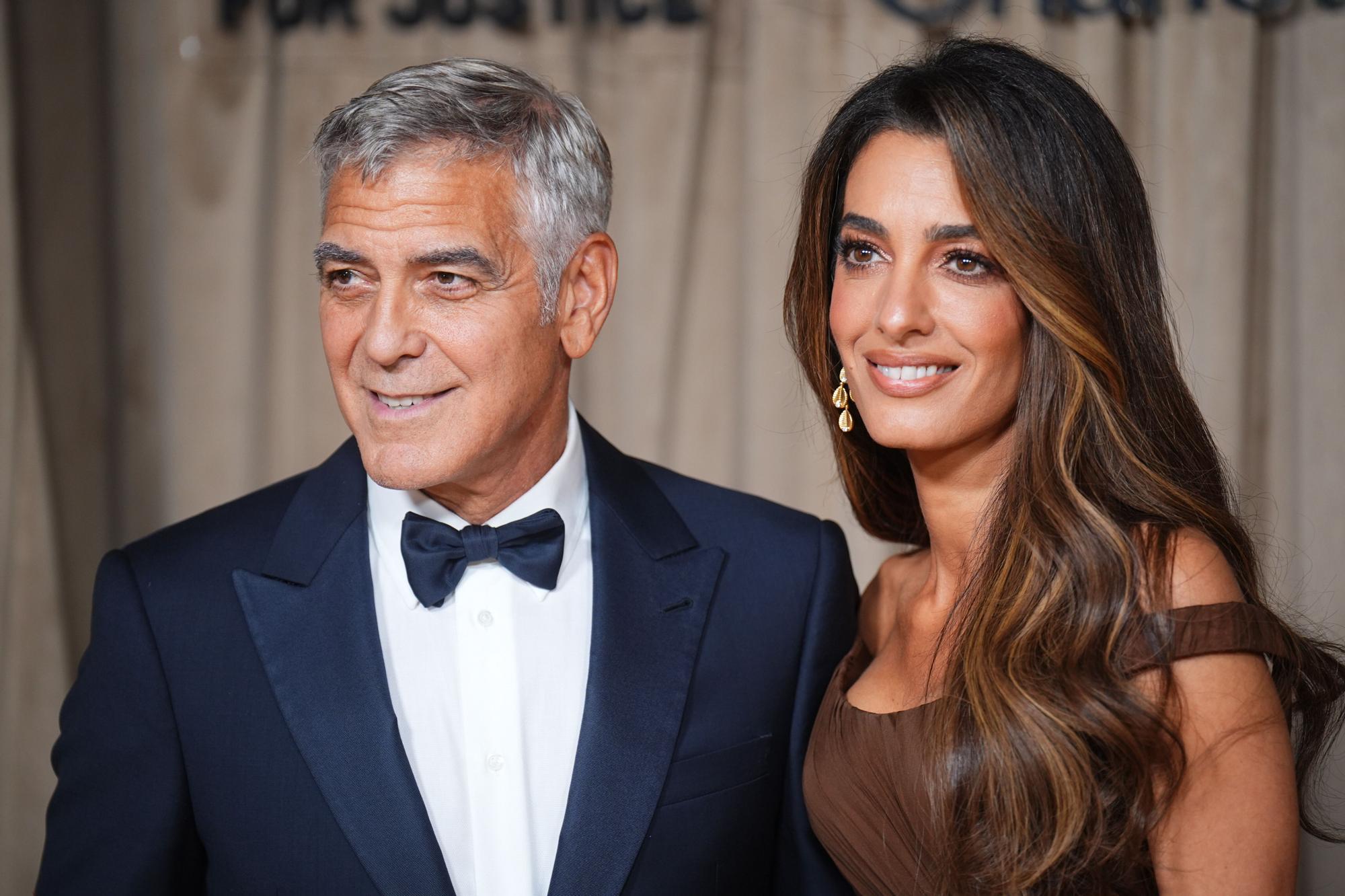 Güney Fransa'daki Yangın Tehdidi: George Clooney ve Ailesi Evlerini Boşalttı