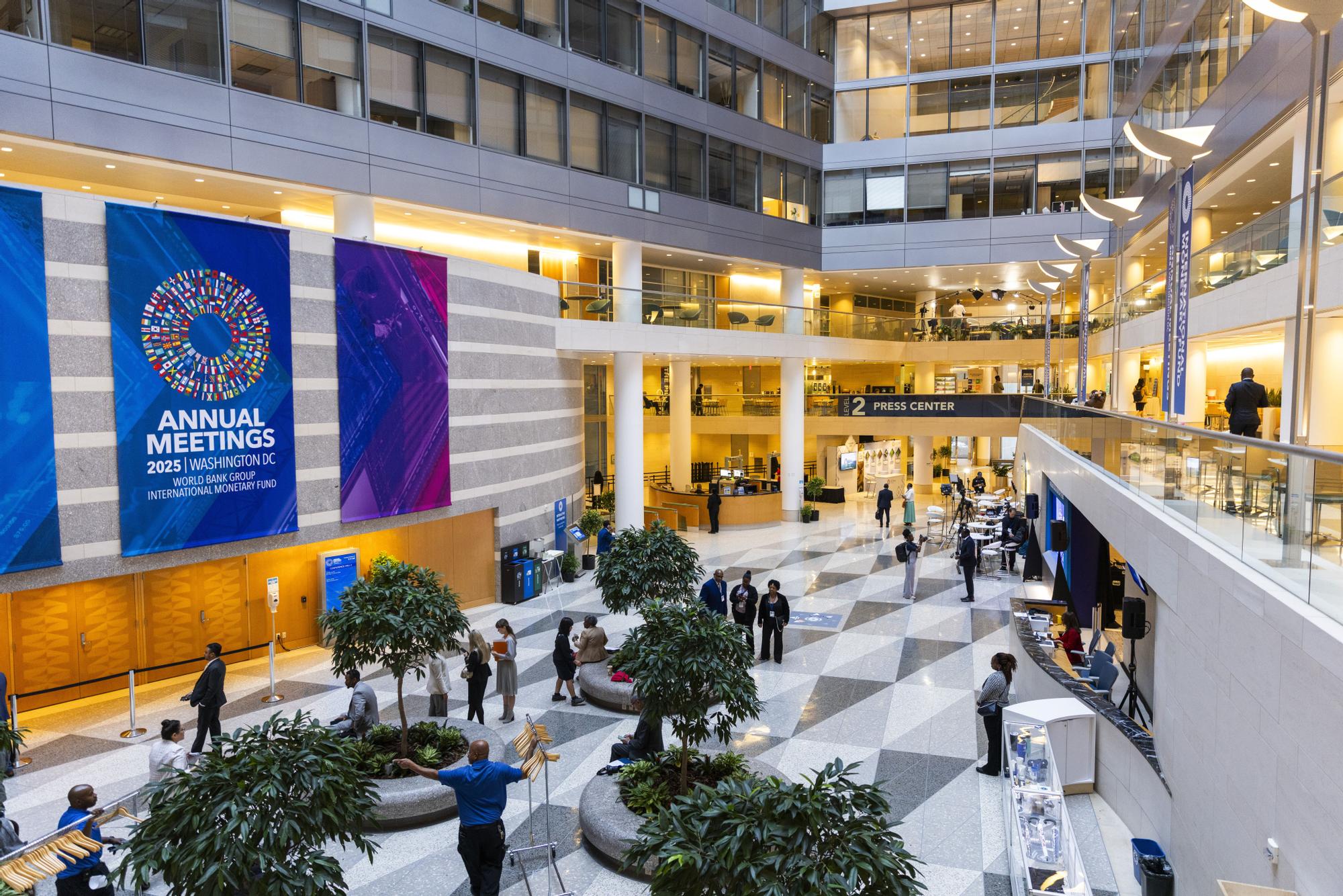 İspanya Ekonomisi Avrupa'da Parlıyor: IMF Büyüme Beklentilerini Sürdürüyor
