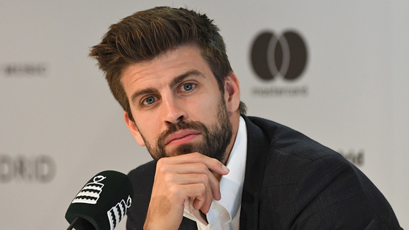 CNMV'den Piqué ve Elías'a İçeriden Bilgi Ticareti Cezası: 300.000 Euro