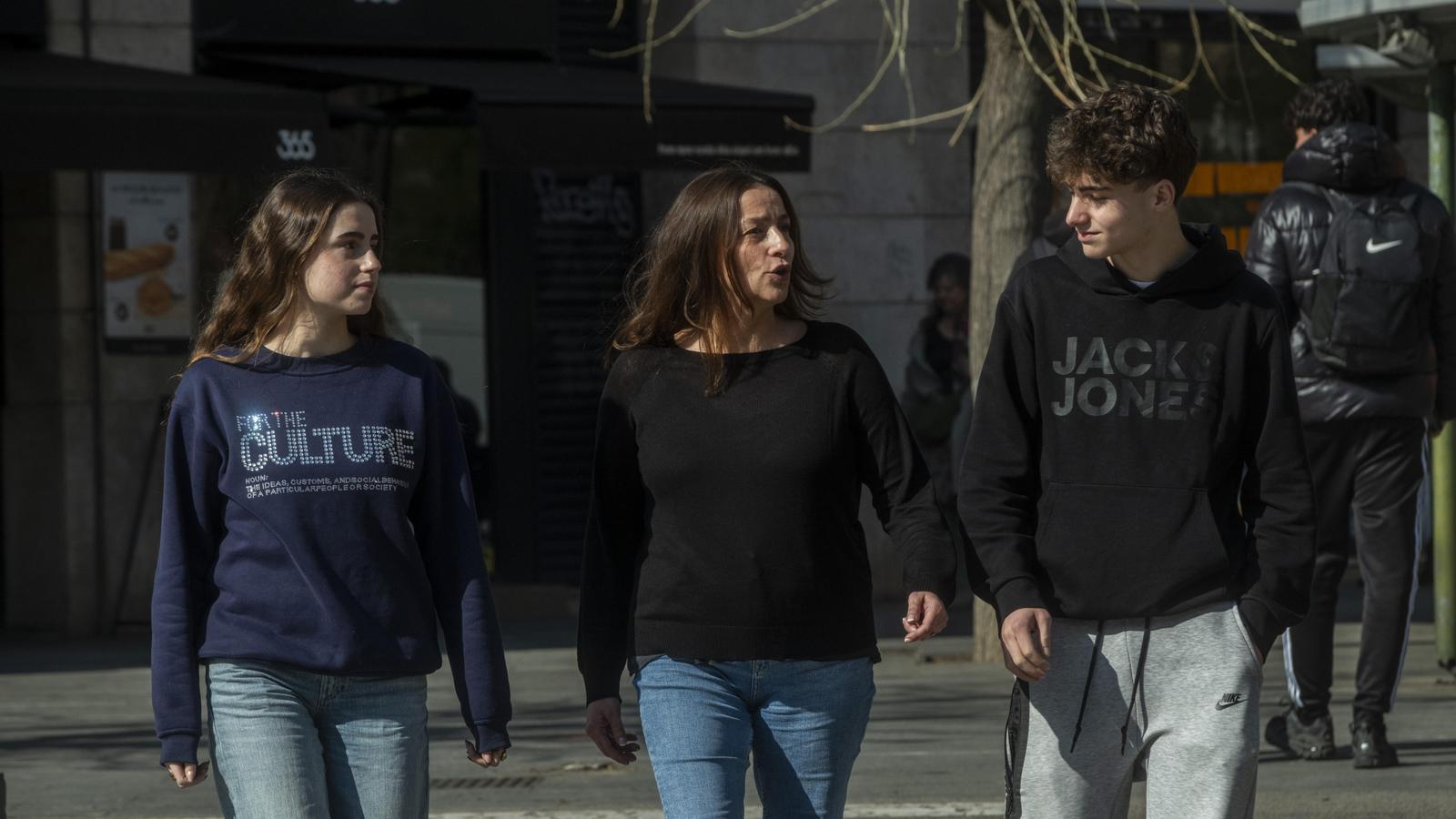 Okul Sorunlarından Üniversiteye: Barselona'da İki Kardeşin İlham Veren Hikayesi