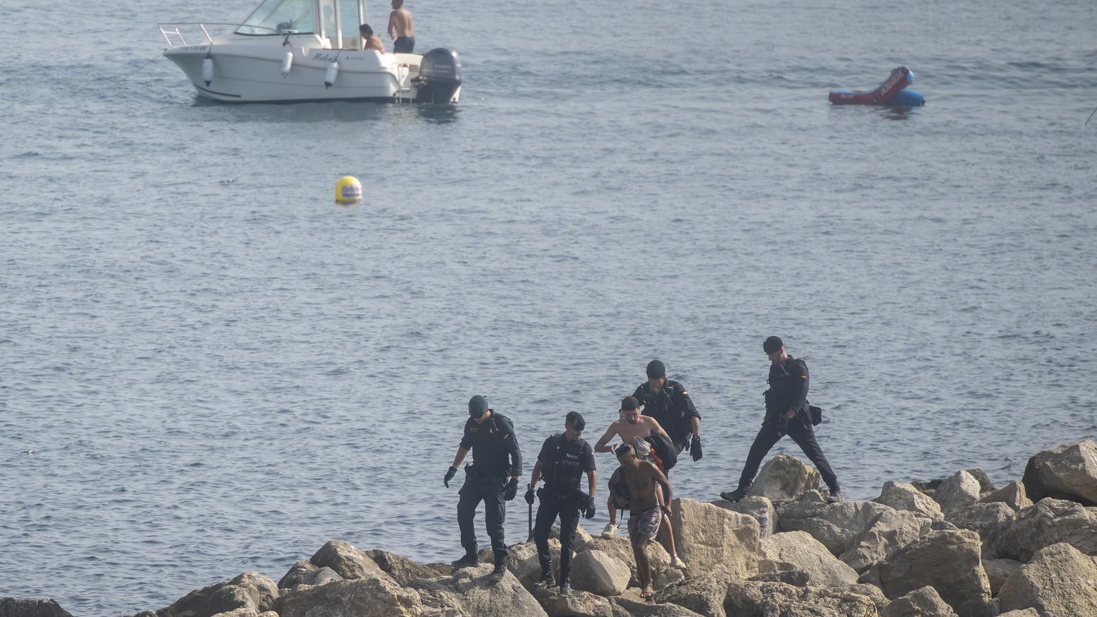 Ceuta'da Göçmen Faciası: Ölü Sayısı 100'ü Aşabilir, Endişeler Büyüyor