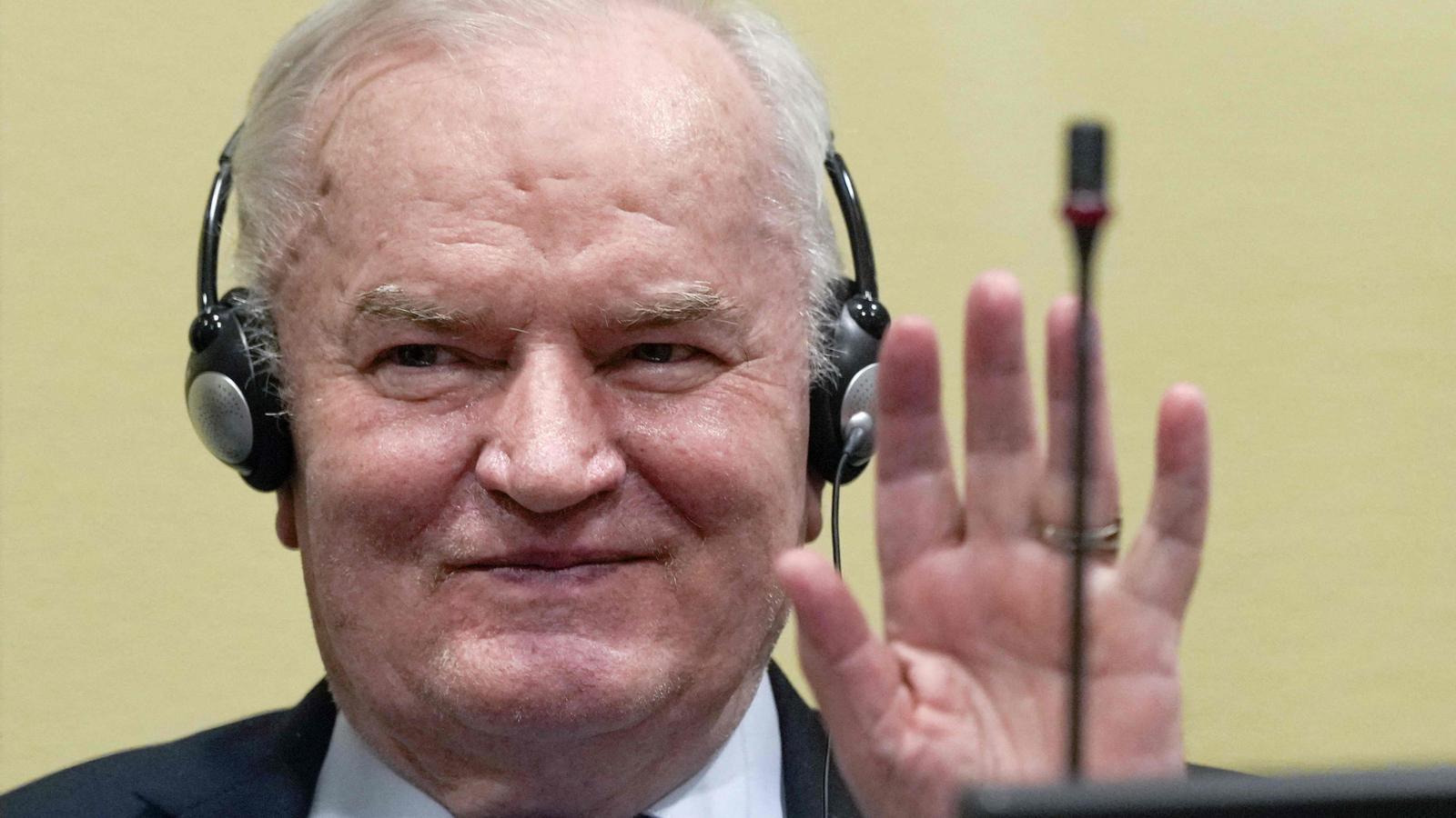Srebrenitsa Kasabı Ratko Mladic'e Sırbistan'da Devlet Töreniyle Cenaze
