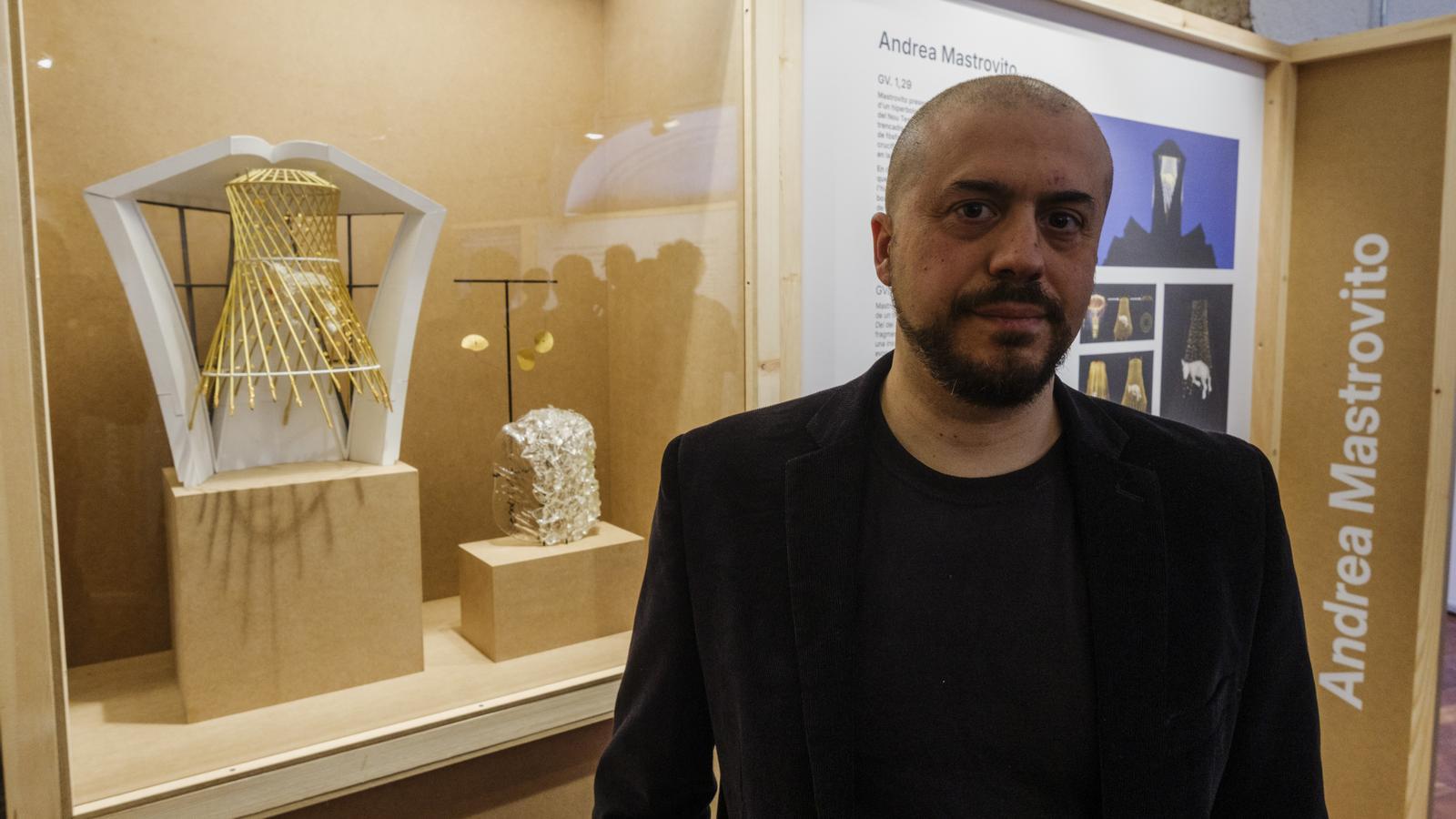 Kutsal Aile'nin Zirvesi: Sagrada Familia'nın İsa Kulesi'ne Sanatsal Dokunuş