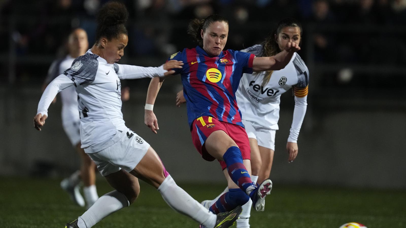 Badalona'da Tarihi Gece: Copa de la Reina'da Barça'ya Kafa Tutan CE Europa