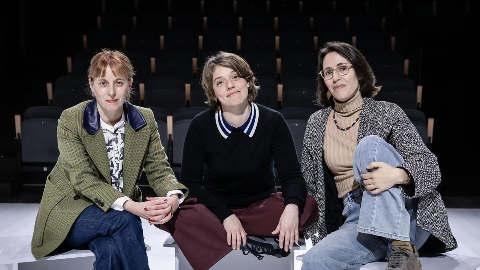 SESİ OLMAYAN KADINLARIN ÇIĞLIĞI: EVA BALTASAR'IN "PERMAGEL"İ SAHNEDE