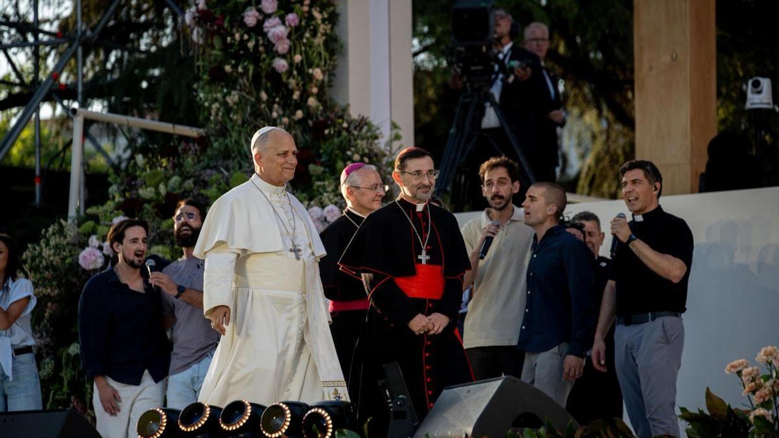 Papa Franciscus'tan Madrid Gençliğine Çarpıcı Mesaj: Sadece Dua Değil, Sosyal Sorumluluk!