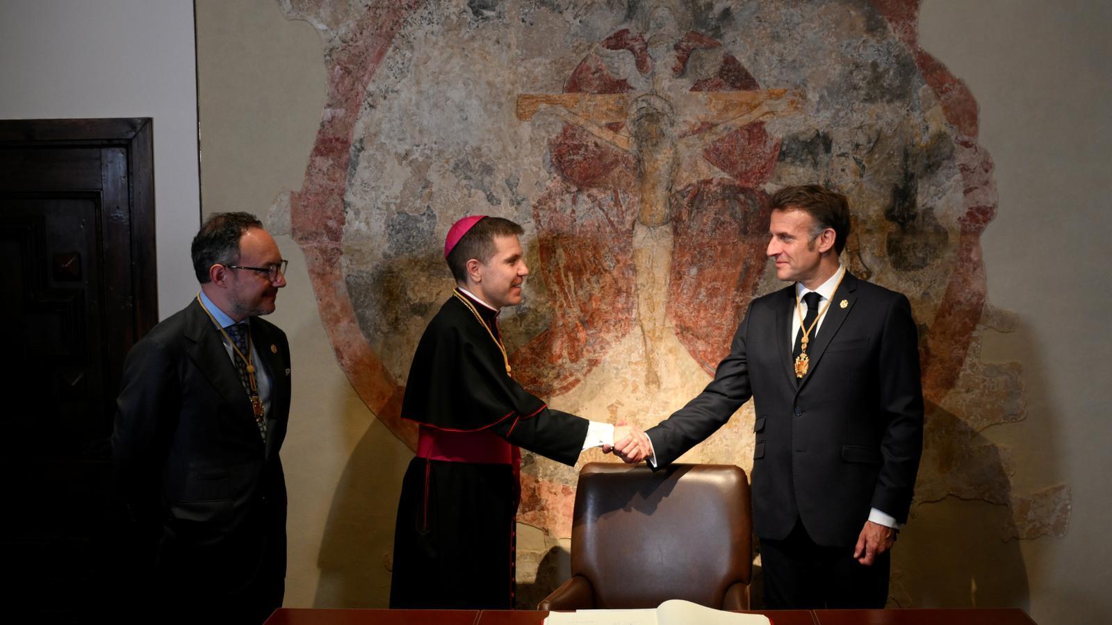 Macron'dan Andorra'ya Kürtaj Çağrısı: İnsan Hakları ve Avrupa Normları Vurgusu