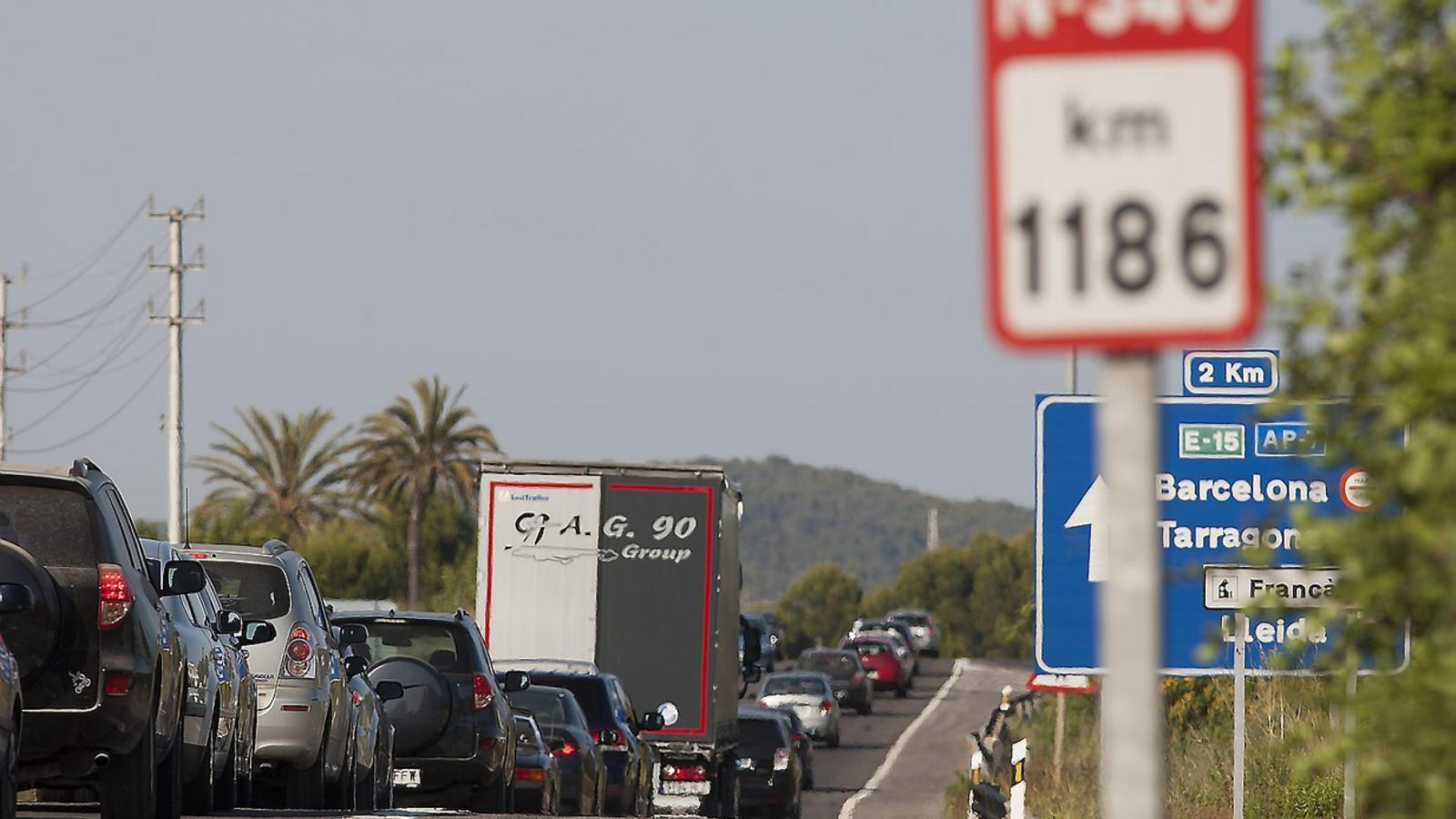 Tortosa'da C-12 Karayolu'nda Feci Kaza: Bir Sürücü Hayatını Kaybetti