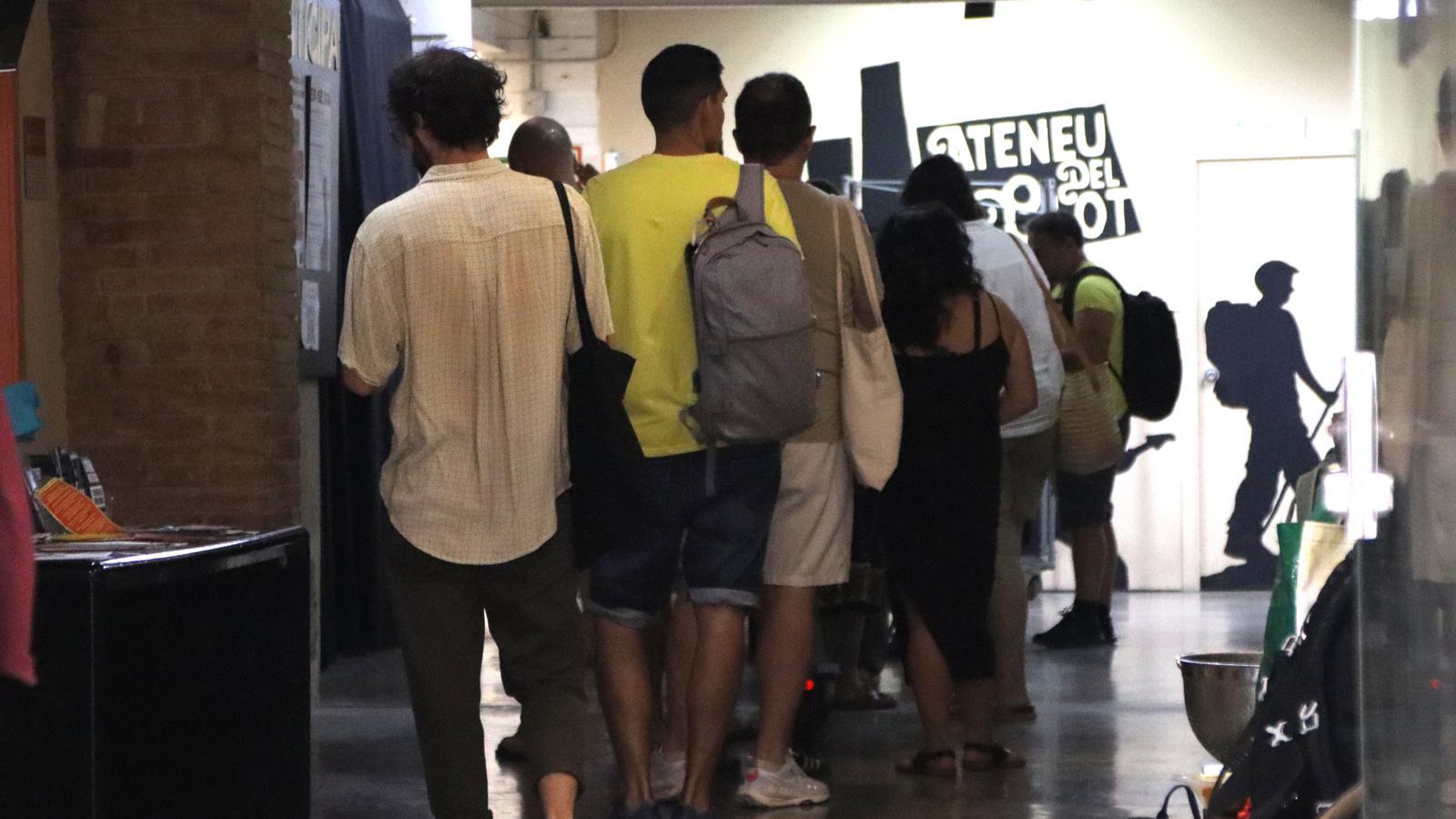 Katalonya'da Öğretmen Sendikaları Uyarıyor: Yeni Eğitim Yılı Başından İtibaren
