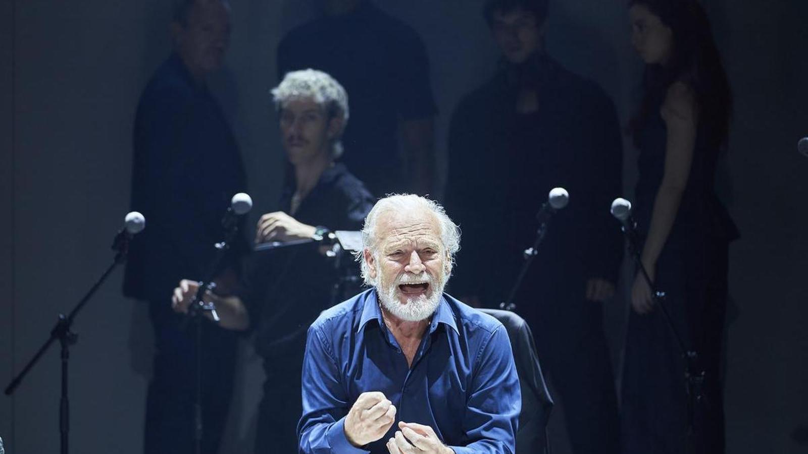 Hadrian'ın Anıları" Sahnesinde Lluís Homar Rüzgarı: Modern Staging Tartışması