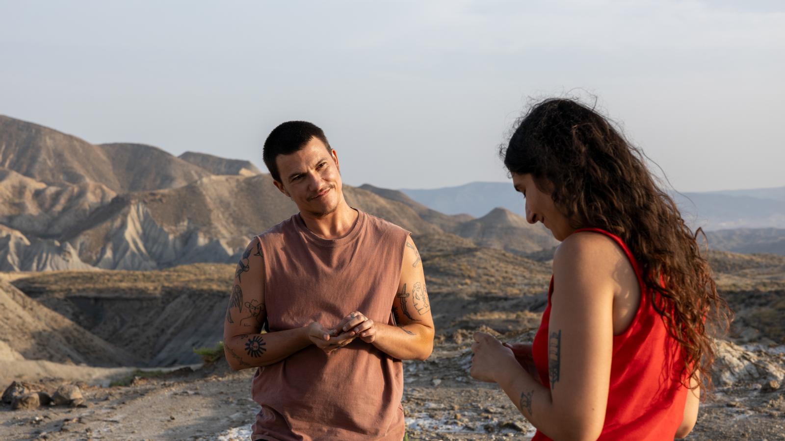 Domates Kasaları Arasında Filizlenen Aşk: Iván & Hadoum Film Analizi