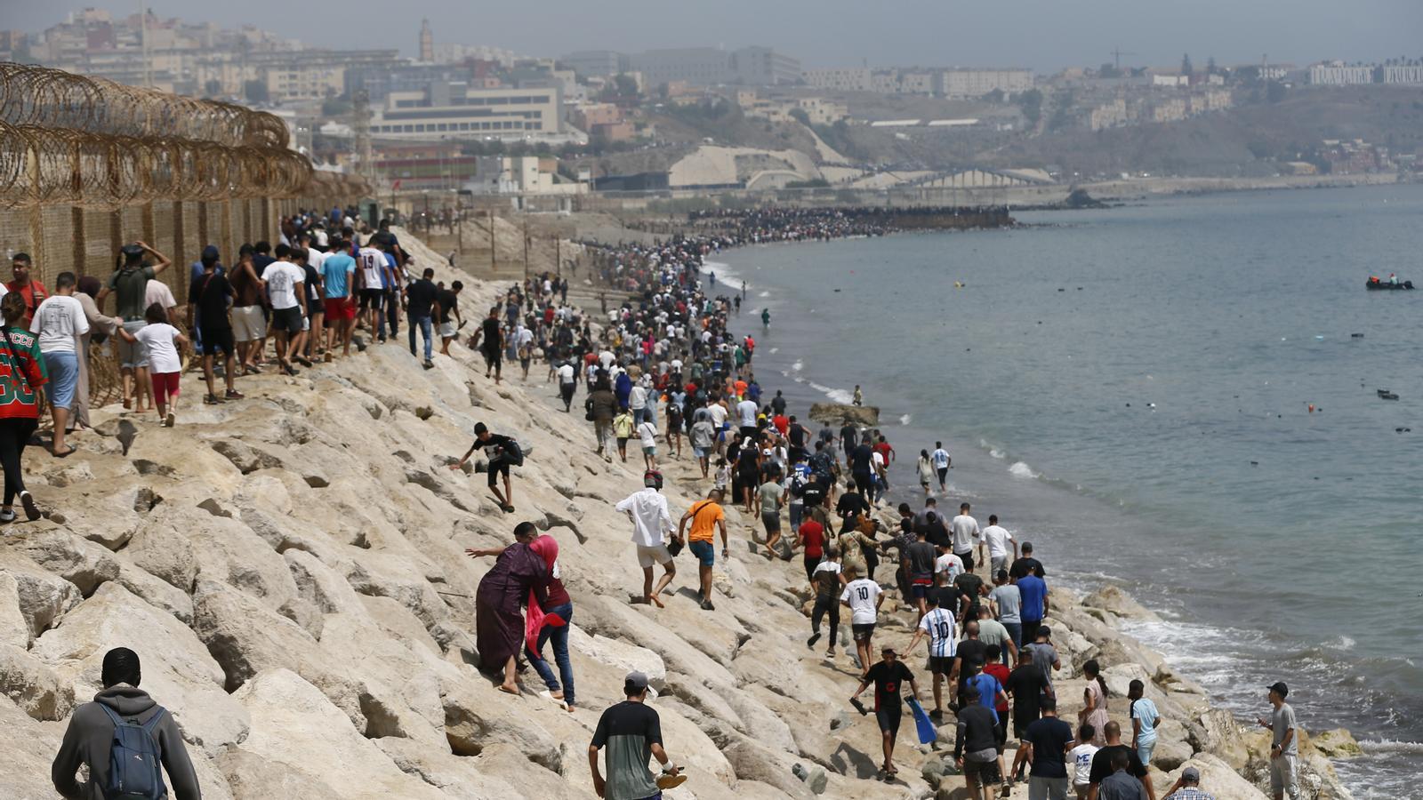 Ceuta'ya Faslı Göçmen Akını: İspanya-Fas İlişkilerinde Yeni Bir Gerilim mi?