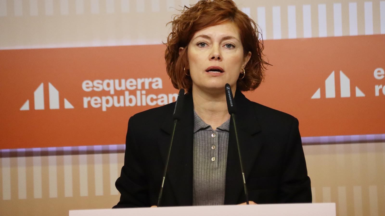 ERC'den Sánchez'e Yolsuzluk Suçlamaları Üzerine Sert Çağrı: "Daha Az Mücevher, Daha
