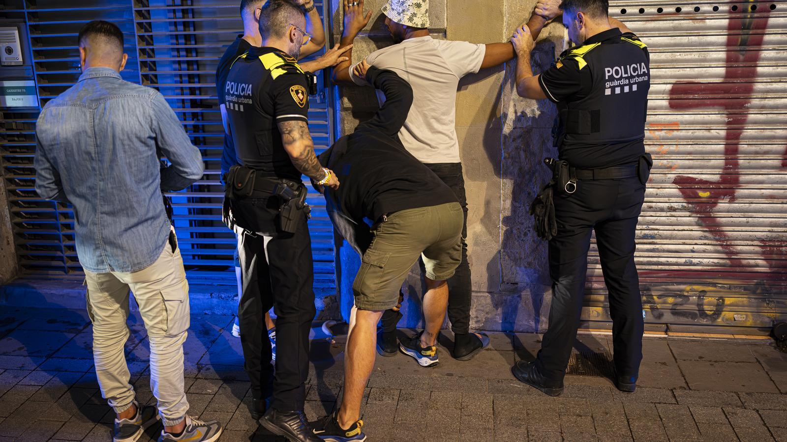 İspanya'da Silah Taşıma Cezaları İkiye Katlanıyor: Katalonya'dan Sertleşme Hamlesi