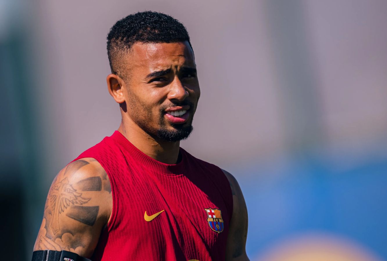 Barcelona'da Yeni Santrafor Dönemi: Gabriel Jesus Sahneye Çıkıyor!