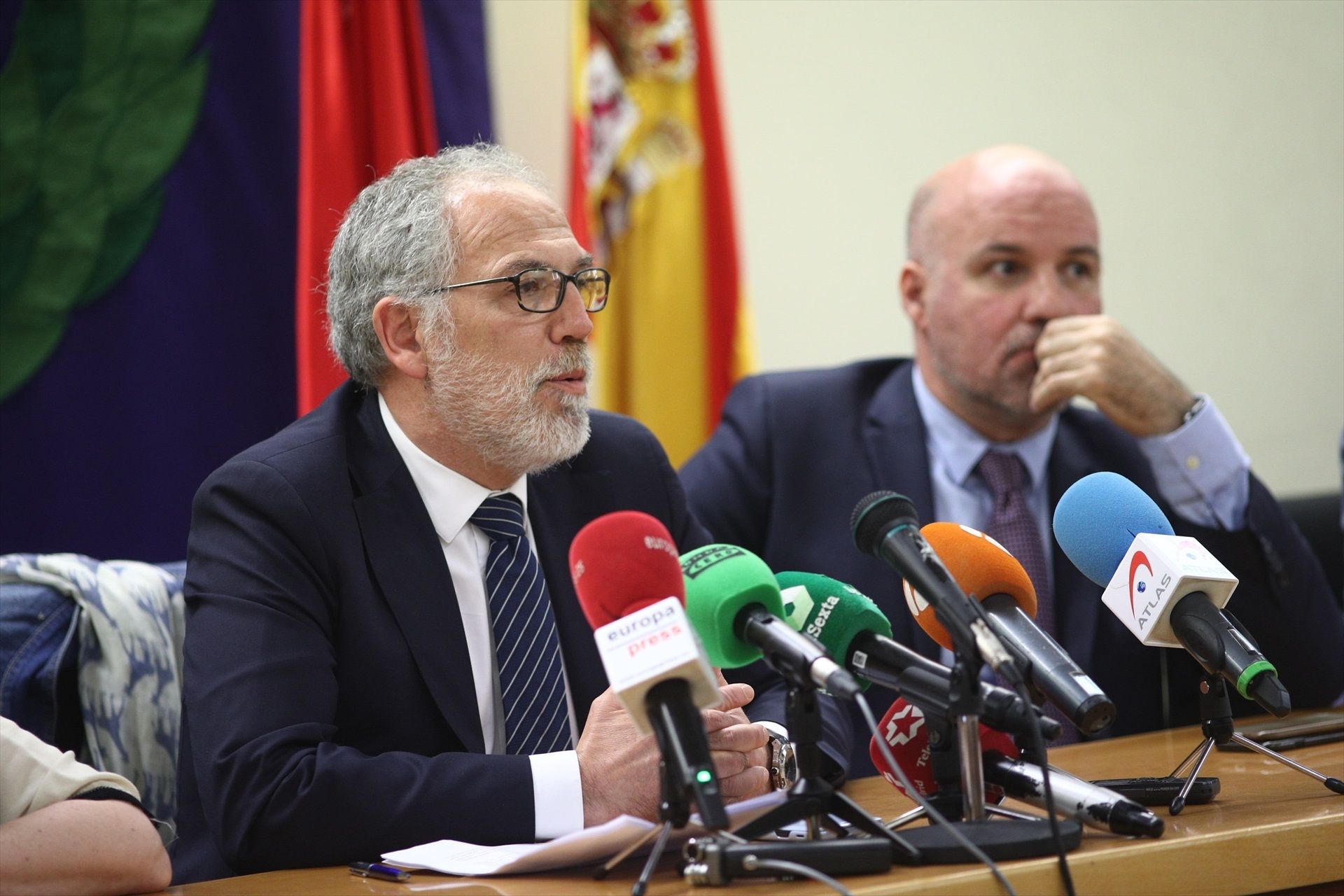 Sánchez Hükümetinde Görev Alan Yargıç, Eşinin Seyahatini Engelledi: Etik Tartışma