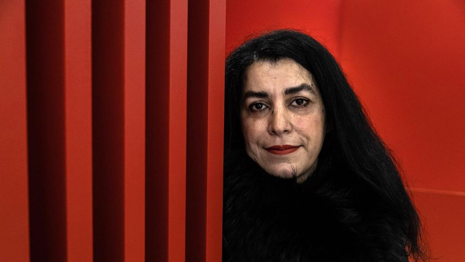 **'Persepolis'in Yaratıcısı Marjane Satrapi Hayatını Kaybetti: Bir Devrimin Mirası**