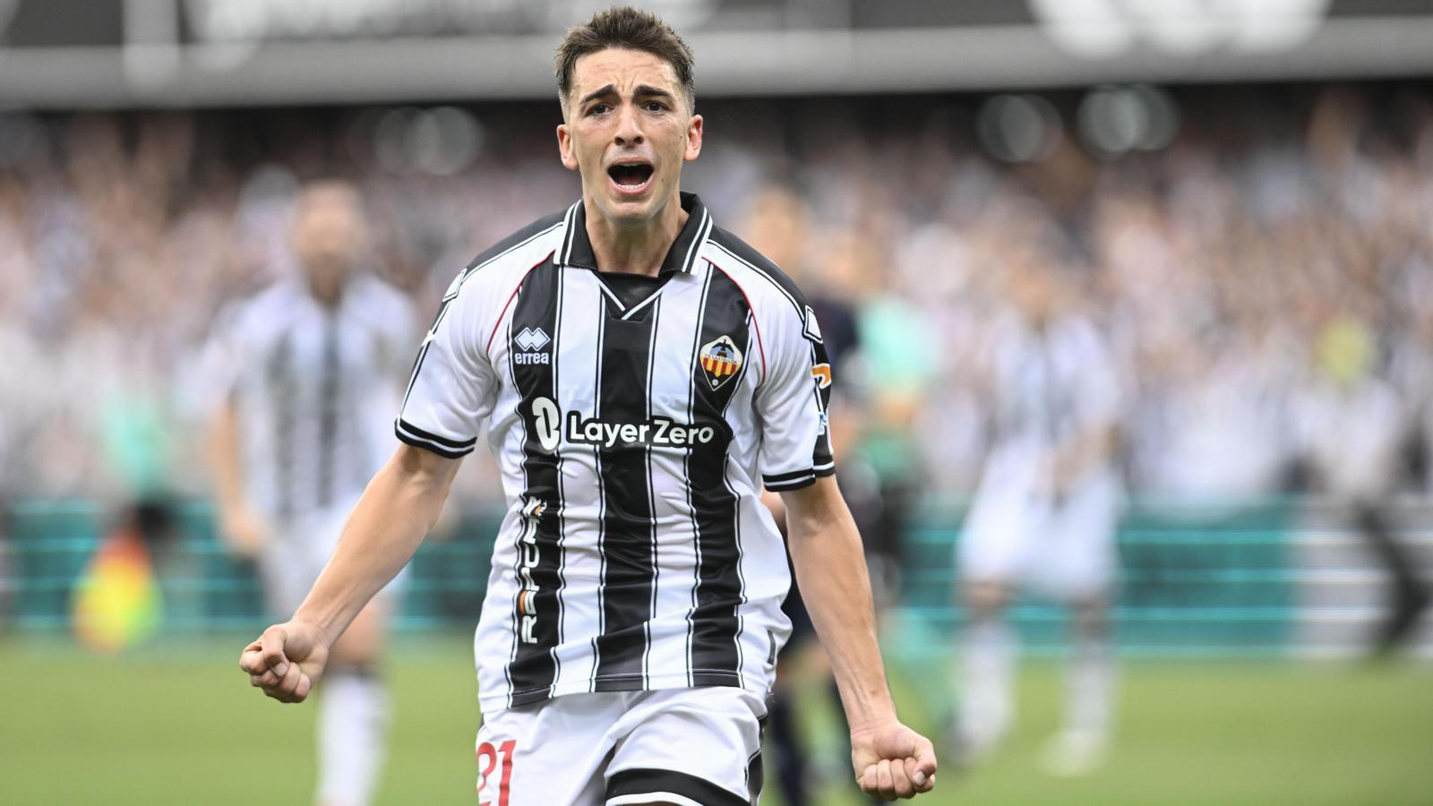 Primark'tan Espanyol'a: Àlex Calatrava'nın Futbol Rüyası Gerçekleşiyor