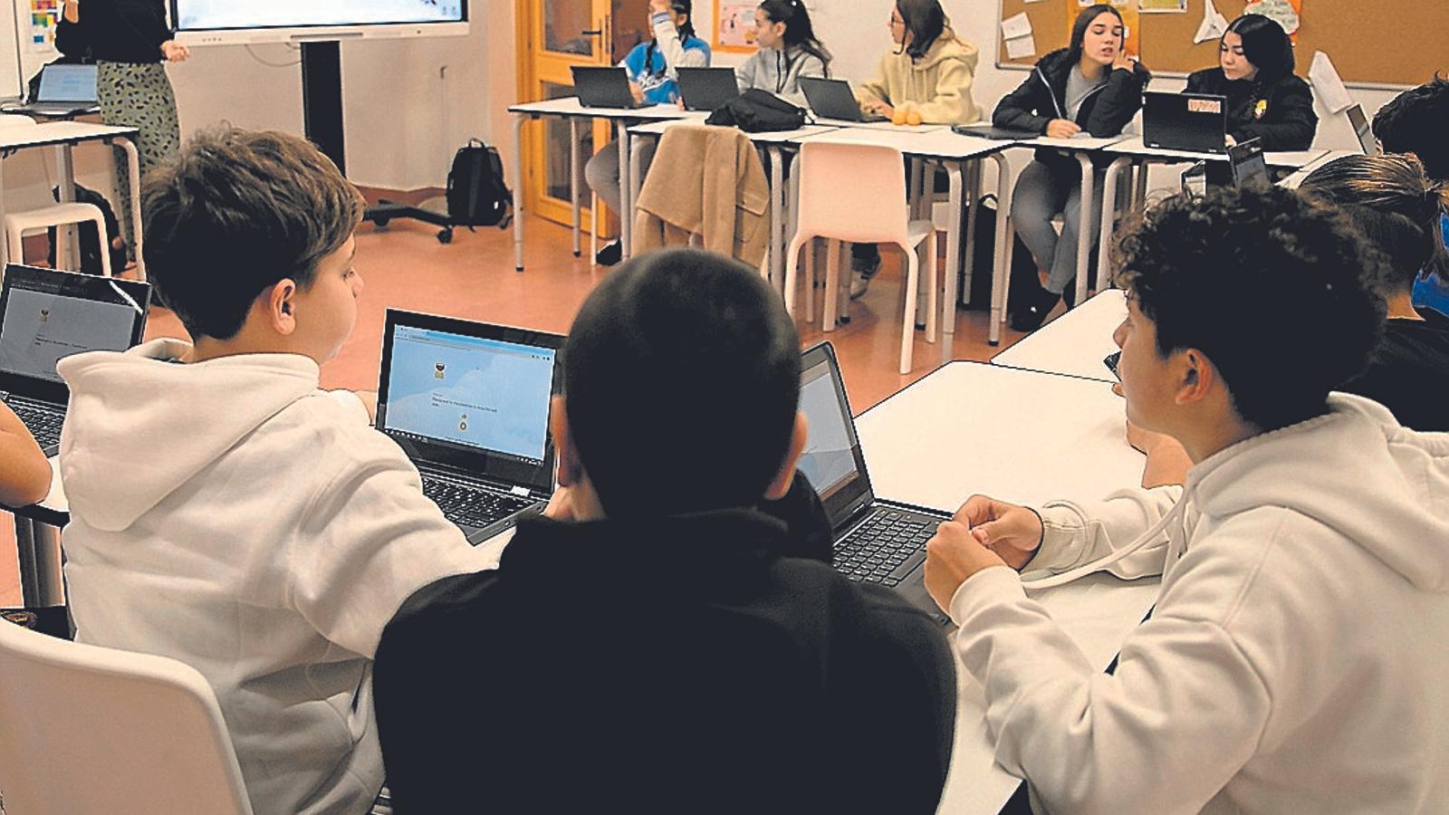 İspanya'da Eğitim Yılı Sonu: Öğretmenler ve Öğrenciler İçin Yoğun Bir Dönem