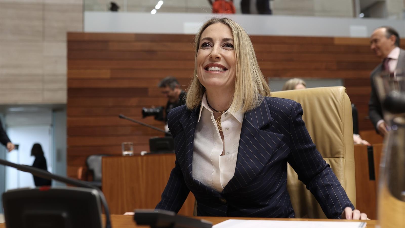 Extremadura'da Tarihi Koalisyon: PP, Vox ile İktidara Geldi, "Ulusal Öncelik" Vurgusu