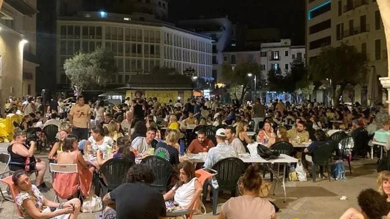 Palma'da Mahalle Festivaline Son Dakika Engeli: Cort Meydanı Yemeği İptal Edildi