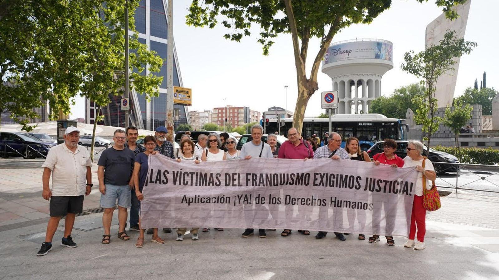 Franco Dönemi İşkence Mağduru Madrid'de Konuştu: İspanya Geçmişiyle Yüzleşiyor
