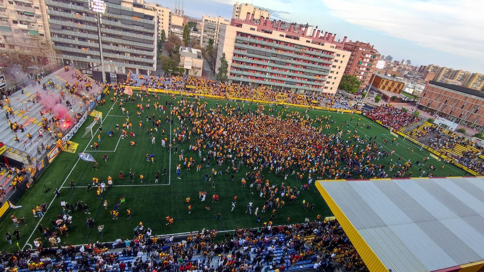 Barselona Kulüpleri Sant Andreu ve Europa Evlerinde Kalıyor: Tarihi Onay!