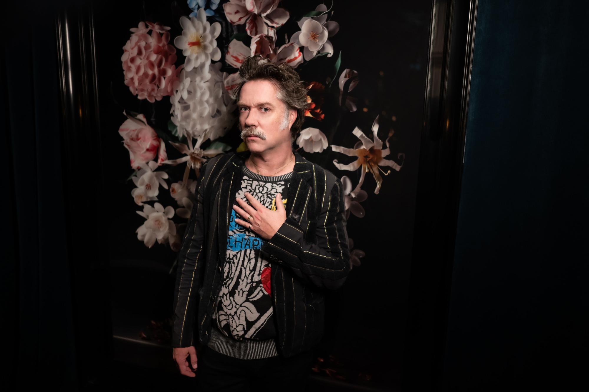 Rufus Wainwright Barselona Sahnesinde: Geçmişine Gönderdiği Çarpıcı Mesaj