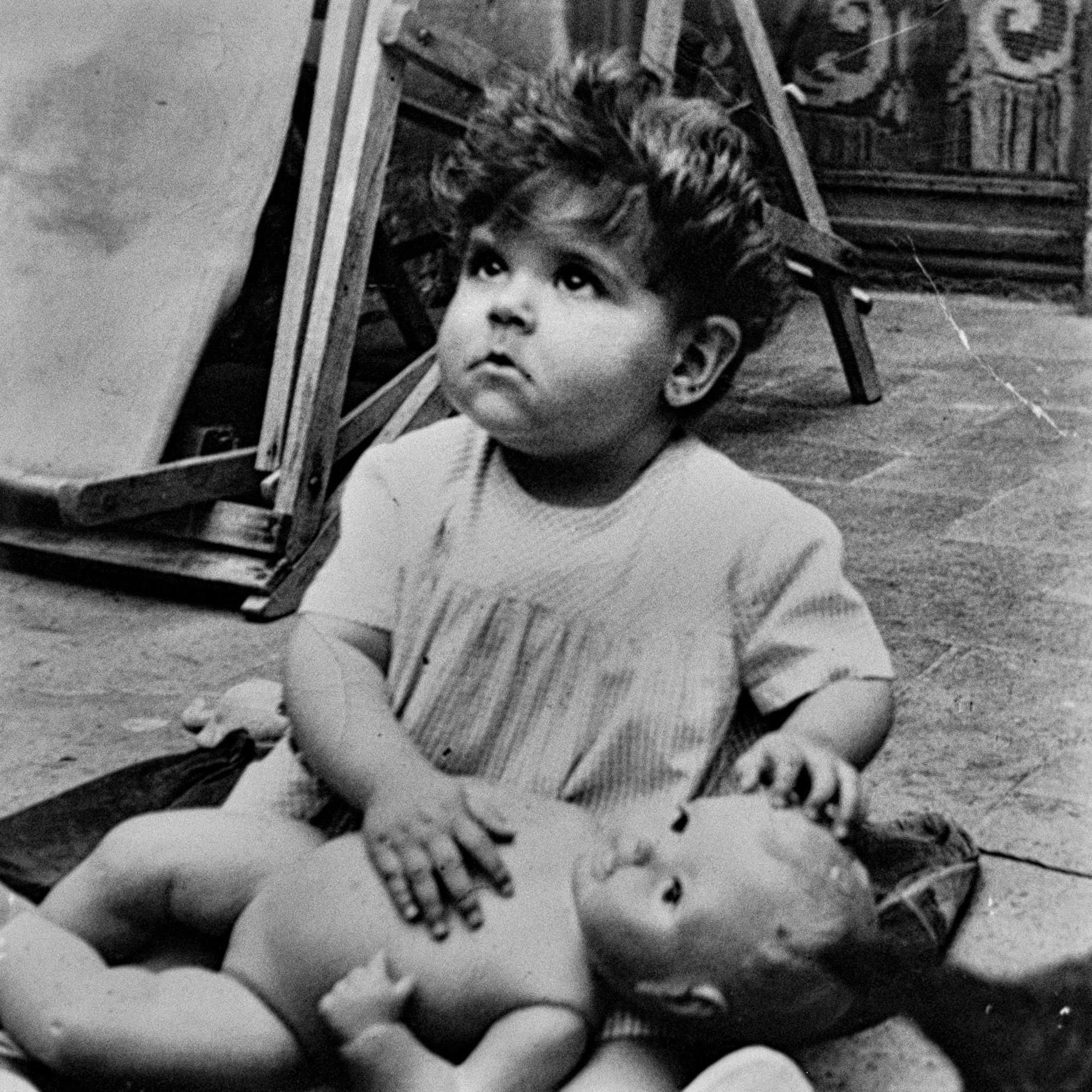 **Coia Valls: "Görünmez Çocukluğum"dan Edebiyatın Zirvesine Uzanan Bir Yolculuk**