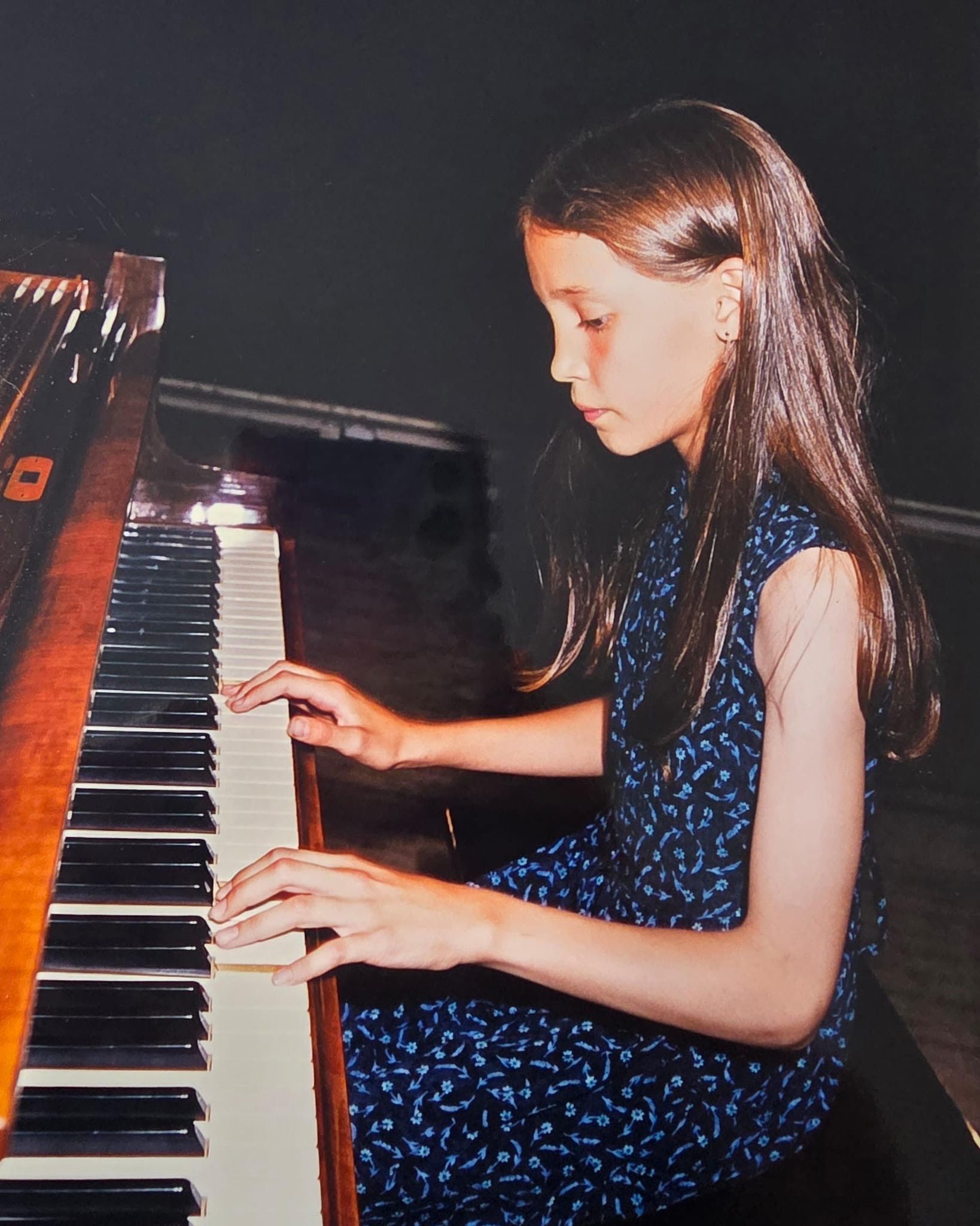 TikTok Fenomeni Núria Casas: Pandemi Dönüşen Ebeveynlik ve Eğitim Mizahı
