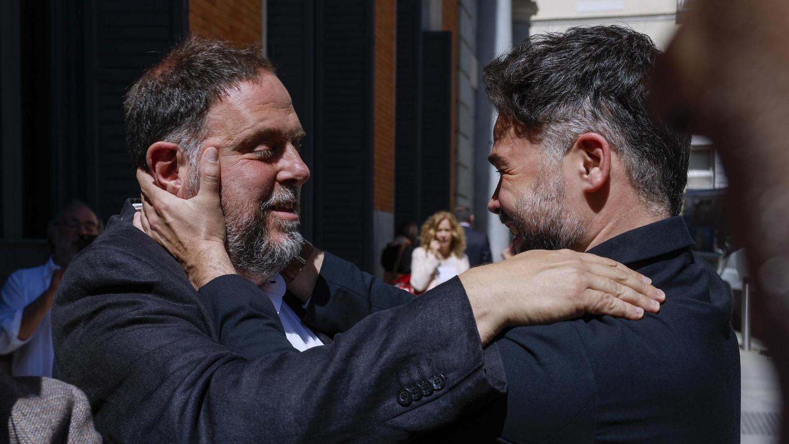 Katalan Siyasetinde Fırtına: ERC İçinde Rufián Krizi Büyüyor
