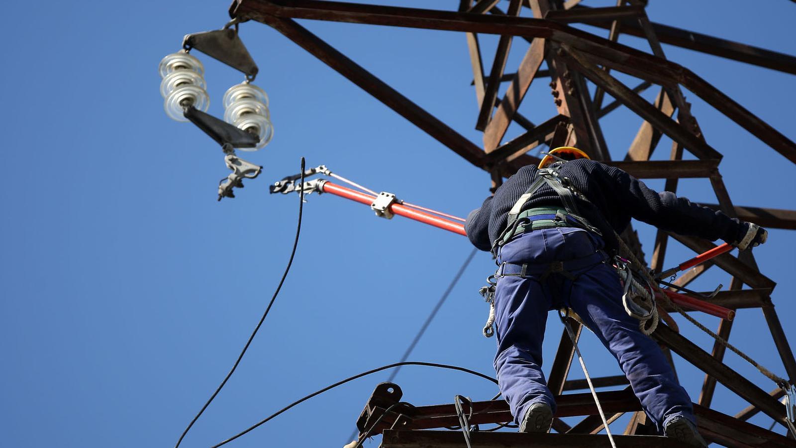 İspanya'da Konut ve Ekonomiyi Tehdit Eden Elektrik Şebekesi Krizi: 80.000 Ev Risk Altında