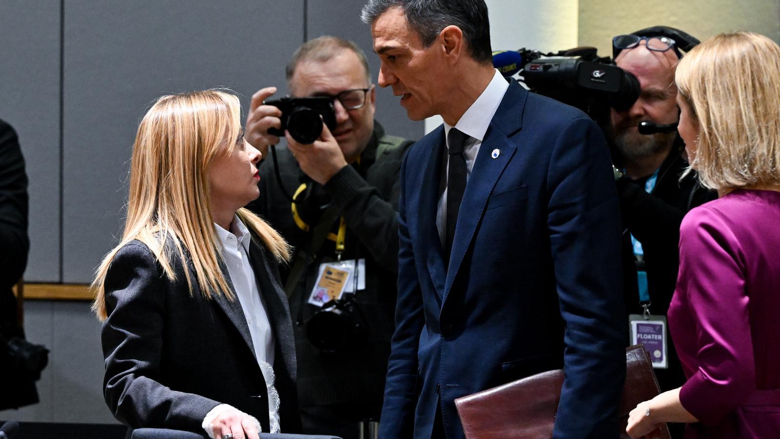 Sánchez'in Göç Politikası Avrupa'da Yalnızlık Rüzgarları Estiriyor