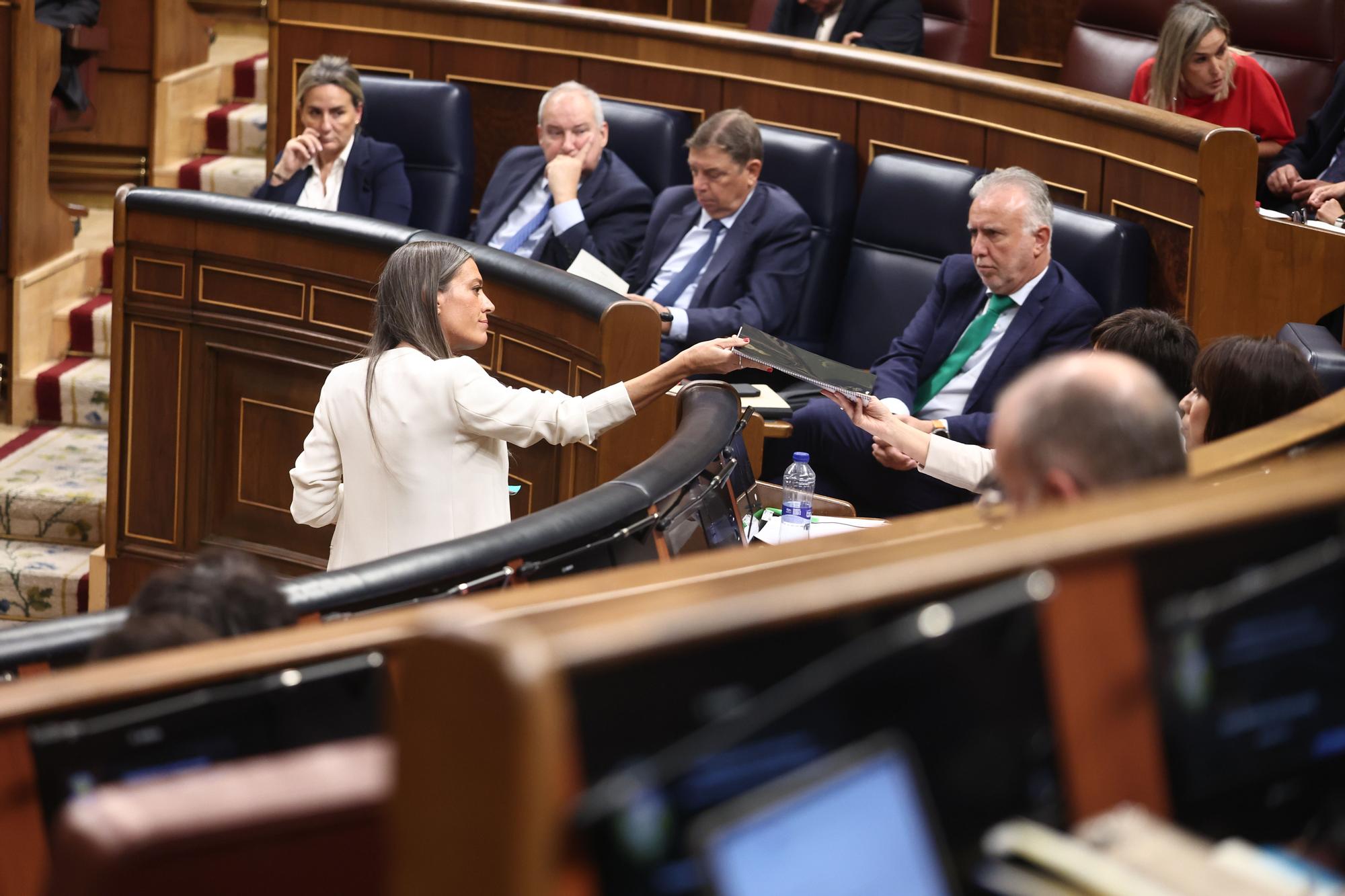 Junts'un Konut Kararnamelerine 'Hayır' Oyu: Siyasi Hesaplaşma ve Seçim Stratejileri