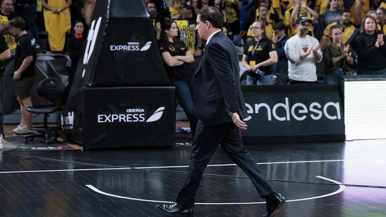 Xavi Pascual Barça'ya Veda Ediyor: Ayrılık Kararı ve Kulüp İçi Çalkantılar