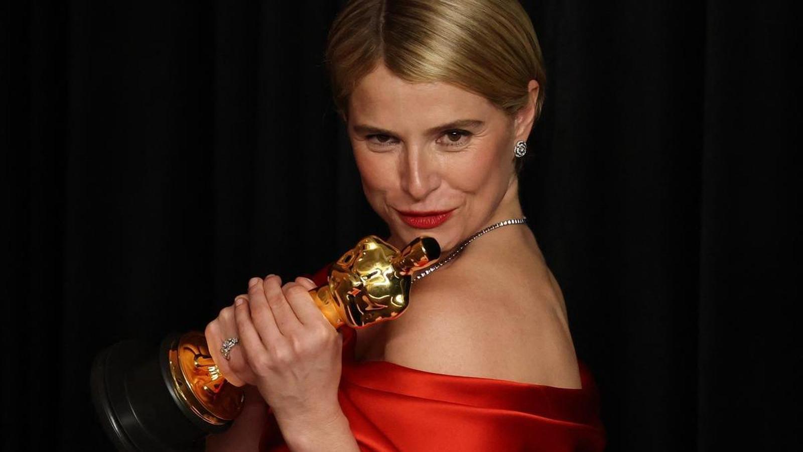 Jessie Buckley: Hollywood'un Yıldız Tanımını Yeniden Şekillendiren Yetenek