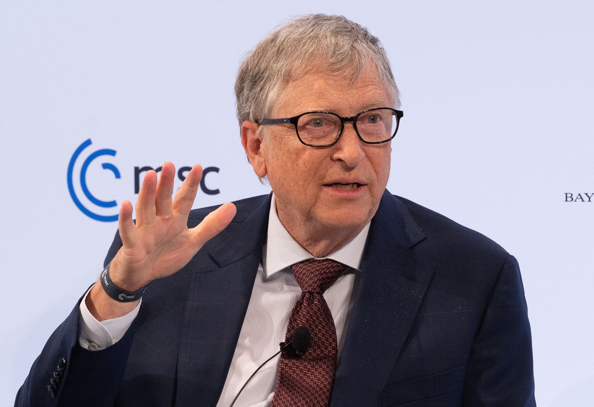 Bill Gates'ten Yapay Zeka Uyarısı: Eşitlikçi Mi, Adaletsizliğin Kaynağı Mı?