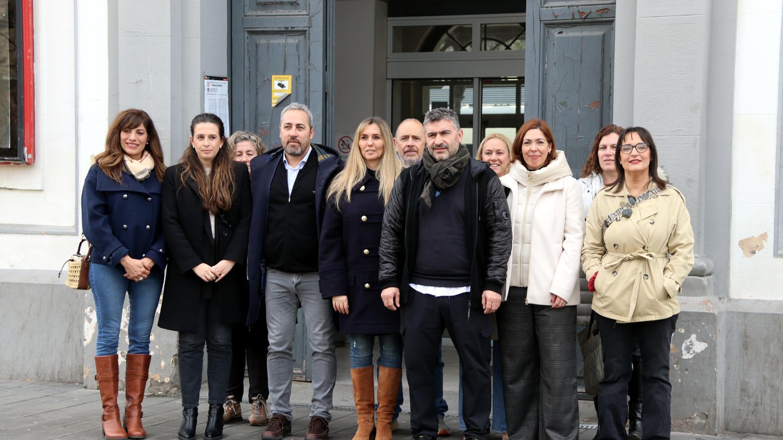 Junts'tan Şaşırtıcı İttifak: Aşırı Sağcı Göçmen Karşıtı Partiyle Manresa'da Koalisyon