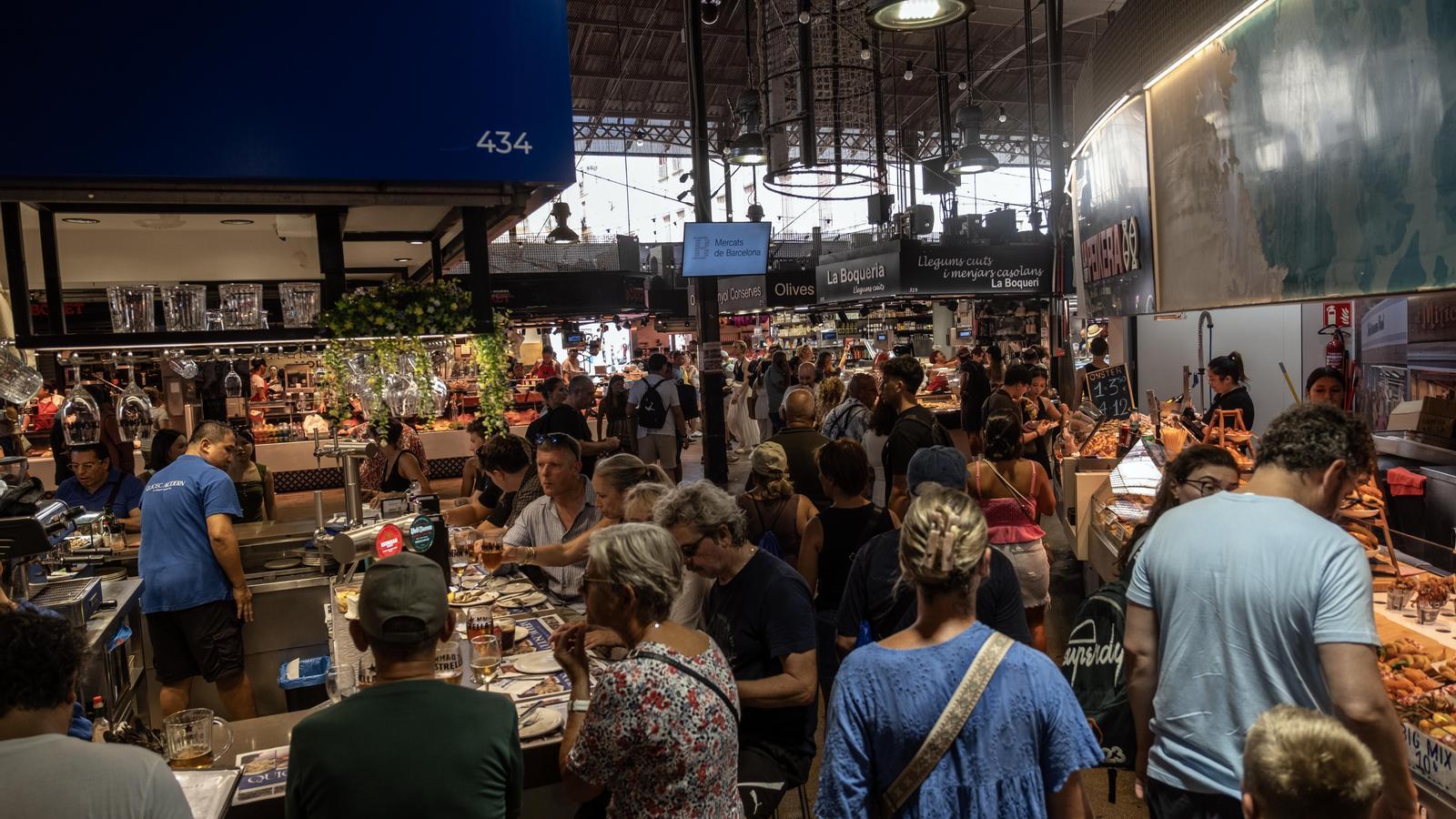 Barselona'nın İkonik Boqueria Pazarı'ndaki Büyük Dönüşüm 2029'a Ertelendi
