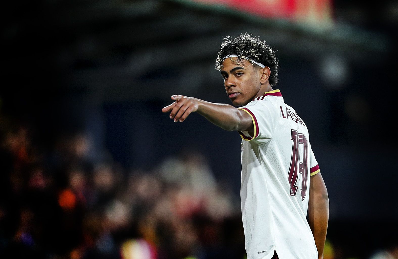 Lamine Yamal ve Ballon d'Or Yarışı: Barcelona'nın Genç Yıldıza Yüklediği Beklenti